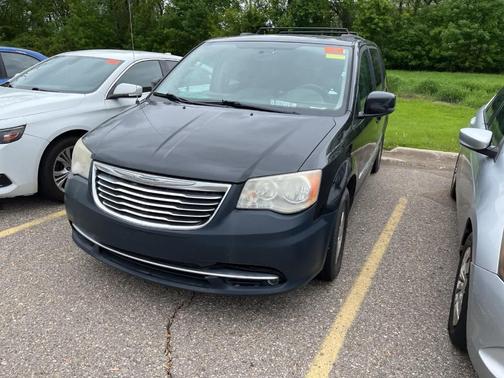 2012 Chrysler Town & Country Touring