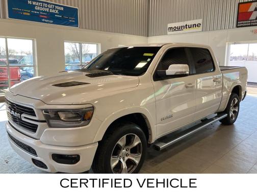 Bright White Clearcoat 2022 RAM 1500 Laramie