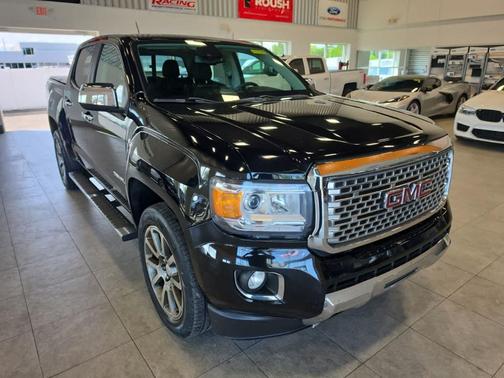Onyx Black 2019 GMC Canyon Denali