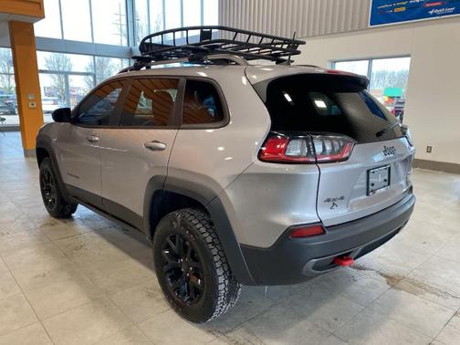 2020 Jeep Cherokee Trailhawk
