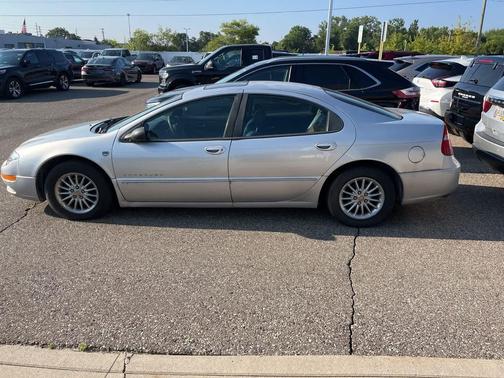 2000 Chrysler 300M 