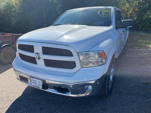 2016 RAM 1500 SLT