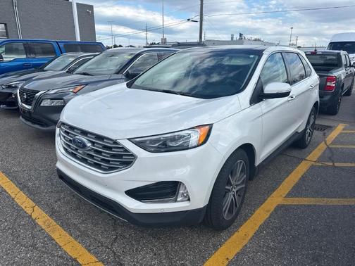 Star White 2024 Ford Edge Titanium