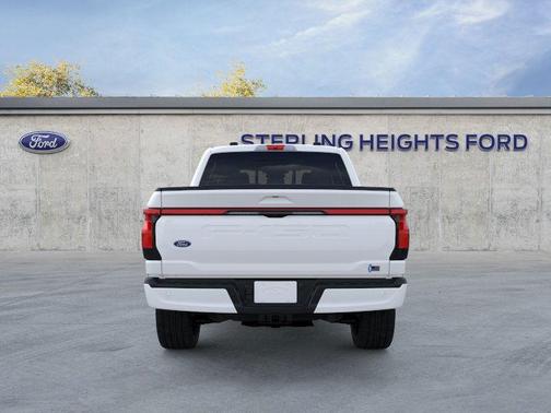 2025 Ford F-150 Lightning Platinum