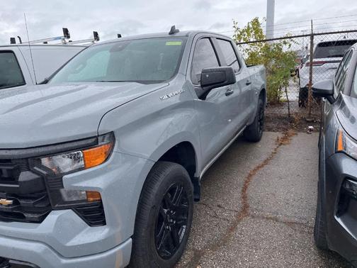 2024 Chevrolet Silverado 1500 Custom