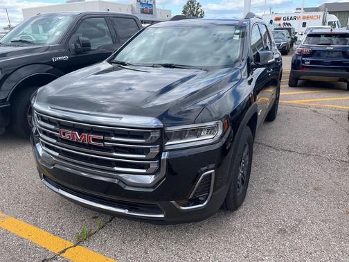 2023 GMC Acadia AT4