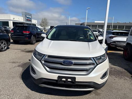 White Platinum Tri-Coat Metallic 2016 Ford Edge Titanium