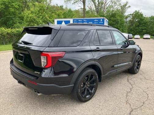 2023 Ford Explorer ST-Line