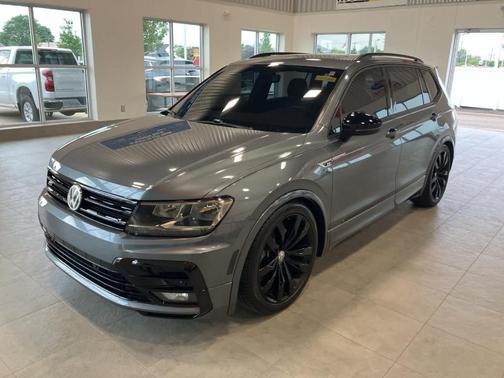 2020 Volkswagen Tiguan 2.0T SE R-Line Black