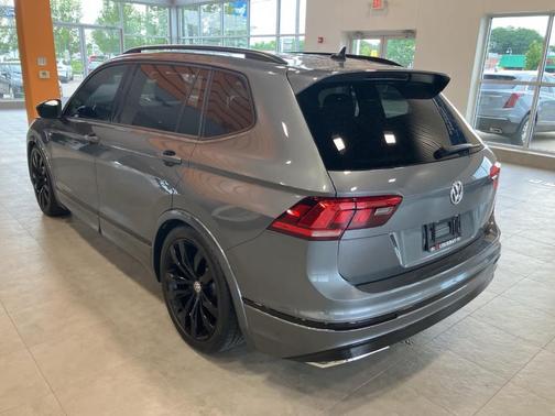 2020 Volkswagen Tiguan 2.0T SE R-Line Black