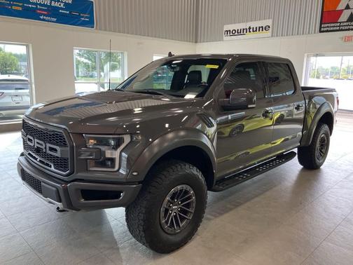 2020 Ford F-150 Raptor