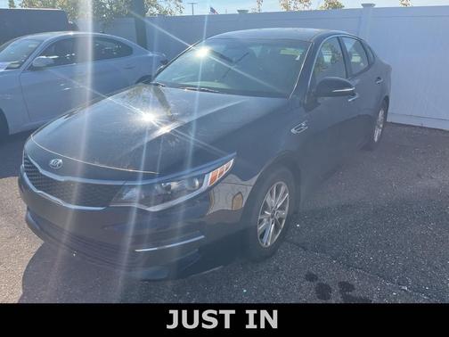 2017 Kia Optima LX