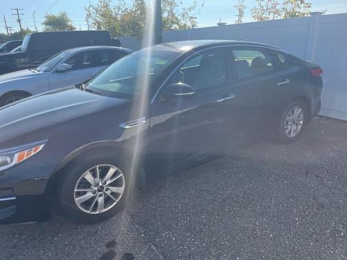 2017 Kia Optima LX