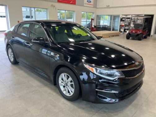 2017 Kia Optima LX