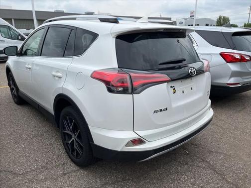 2016 Toyota RAV4 SE