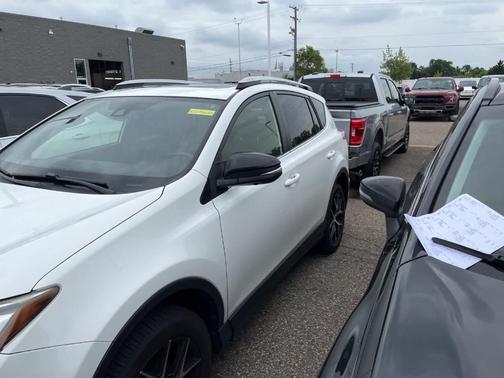 2016 Toyota RAV4 SE