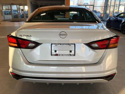 2025 Nissan Altima SV