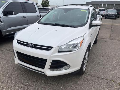 White Platinum Tri-Coat Metallic 2015 Ford Escape Titanium