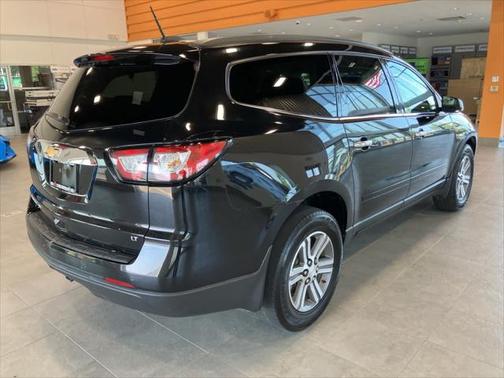 2017 Chevrolet Traverse 2LT