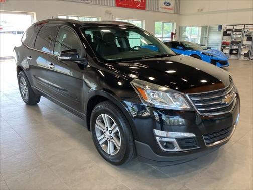 2017 Chevrolet Traverse 2LT