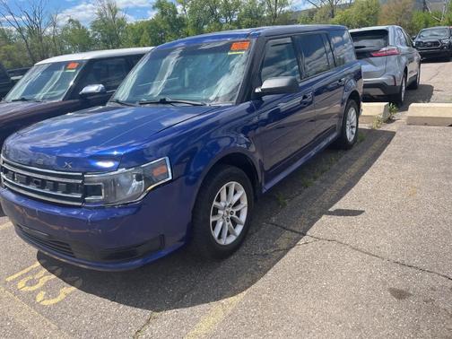 Deep Impact Blue Metallic 2013 Ford Flex SE