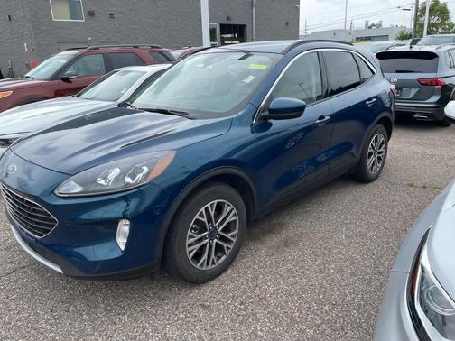 2020 Ford Escape SEL