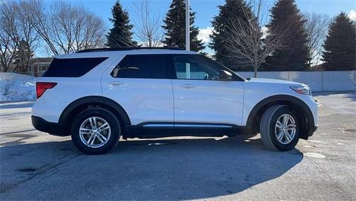 Photo 5 of 42 of 2020 Ford Explorer XLT