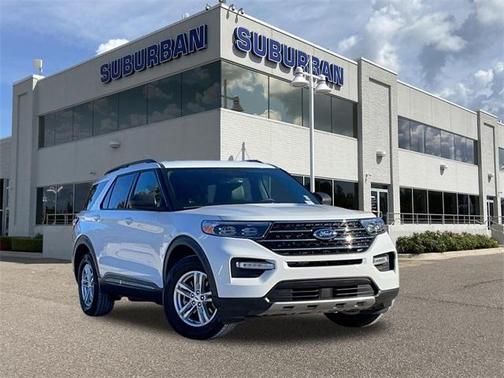 Photo 1 of 42 of 2020 Ford Explorer XLT