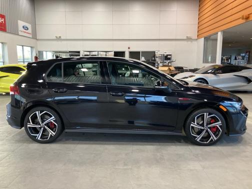 2024 Volkswagen Golf GTI 2.0T SE