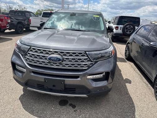 Carbonized Gray Metallic 2022 Ford Explorer Limited