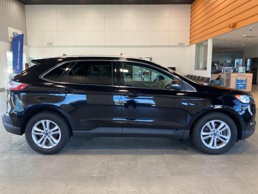 Agate Black Metallic 2019 Ford Edge SEL