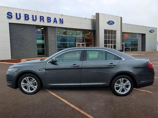 2016 Ford Taurus SEL