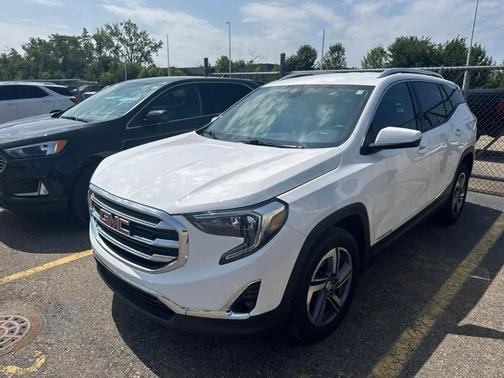 Summit White 2019 GMC Terrain SLT