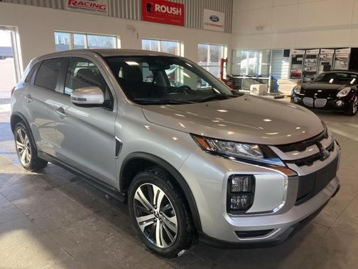 2025 Mitsubishi Outlander Sport SE