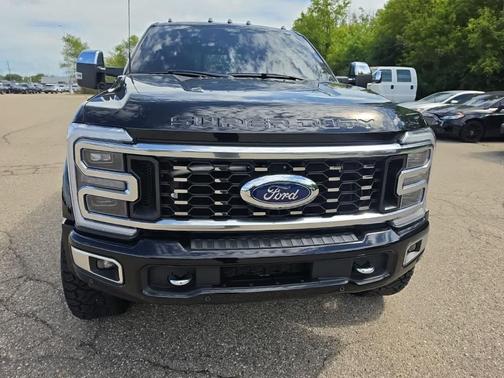 Agate Black Metallic 2024 Ford F-450 Platinum