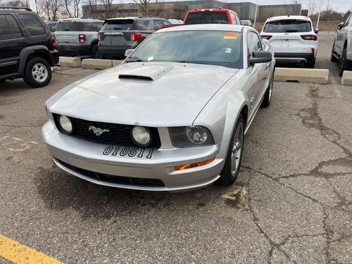 Silver 2009 Ford Mustang GT