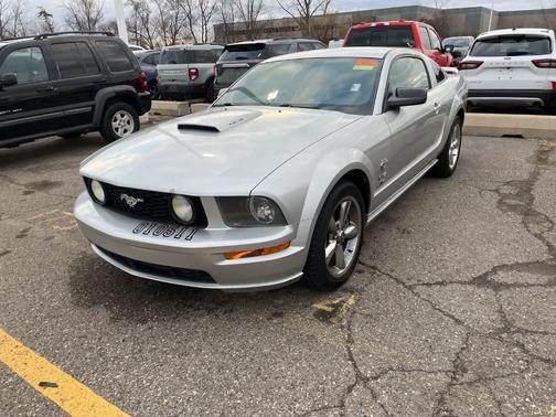 Silver 2009 Ford Mustang GT