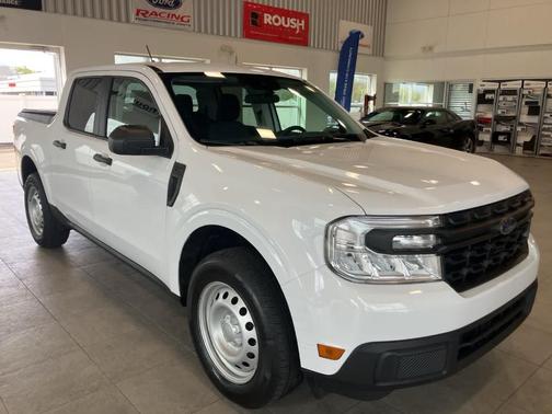 Oxford White 2024 Ford Maverick XL