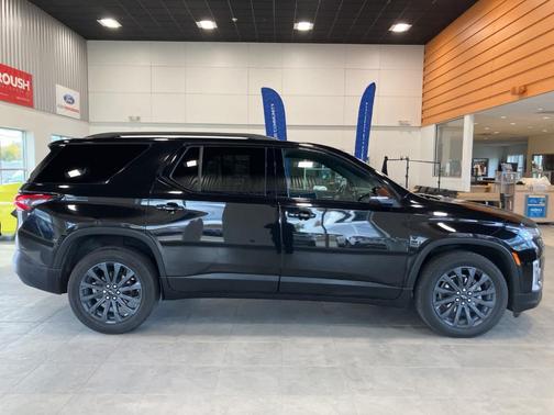 2022 Chevrolet Traverse RS