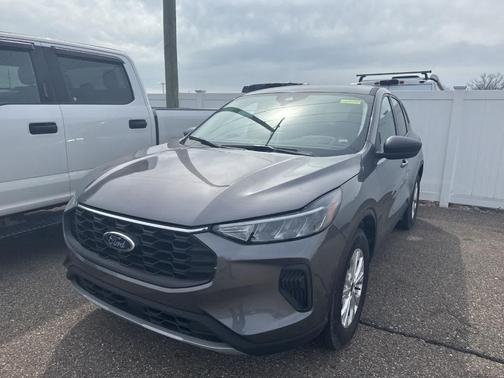 Carbonized Gray Metallic 2025 Ford Escape Active
