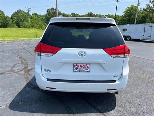 2014 Toyota Sienna L