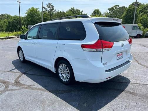 2014 Toyota Sienna L