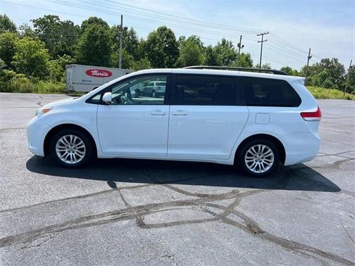 2014 Toyota Sienna L