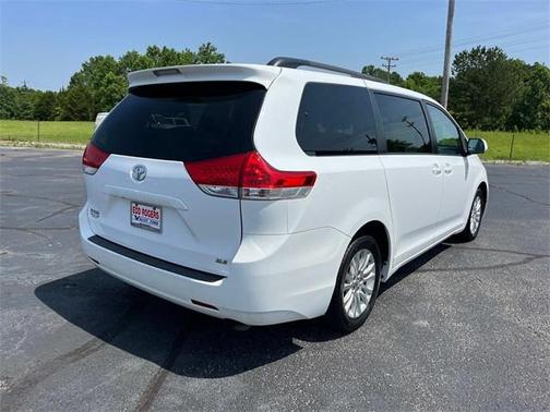 2014 Toyota Sienna L
