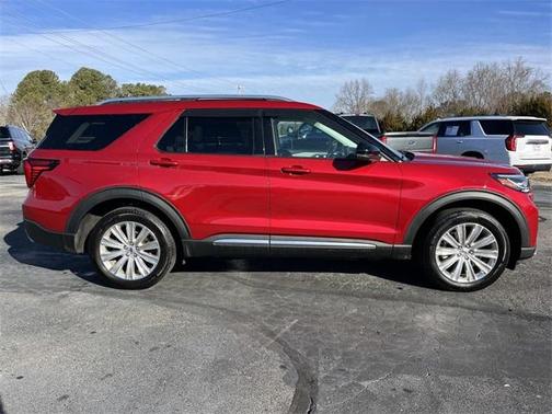 2025 Ford Explorer Platinum