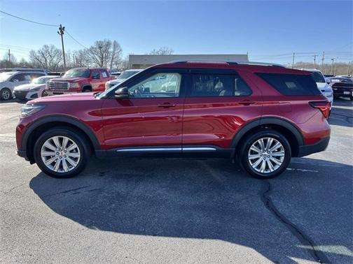 2025 Ford Explorer Platinum