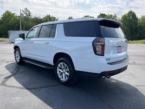 Summit White 2021 Chevrolet Suburban Premier