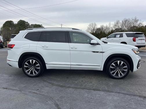 2022 Volkswagen Atlas 3.6L SEL Premium R-Line