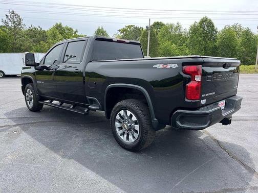 Black 2024 Chevrolet Silverado 2500 Custom