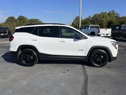 2023 GMC Terrain AT4